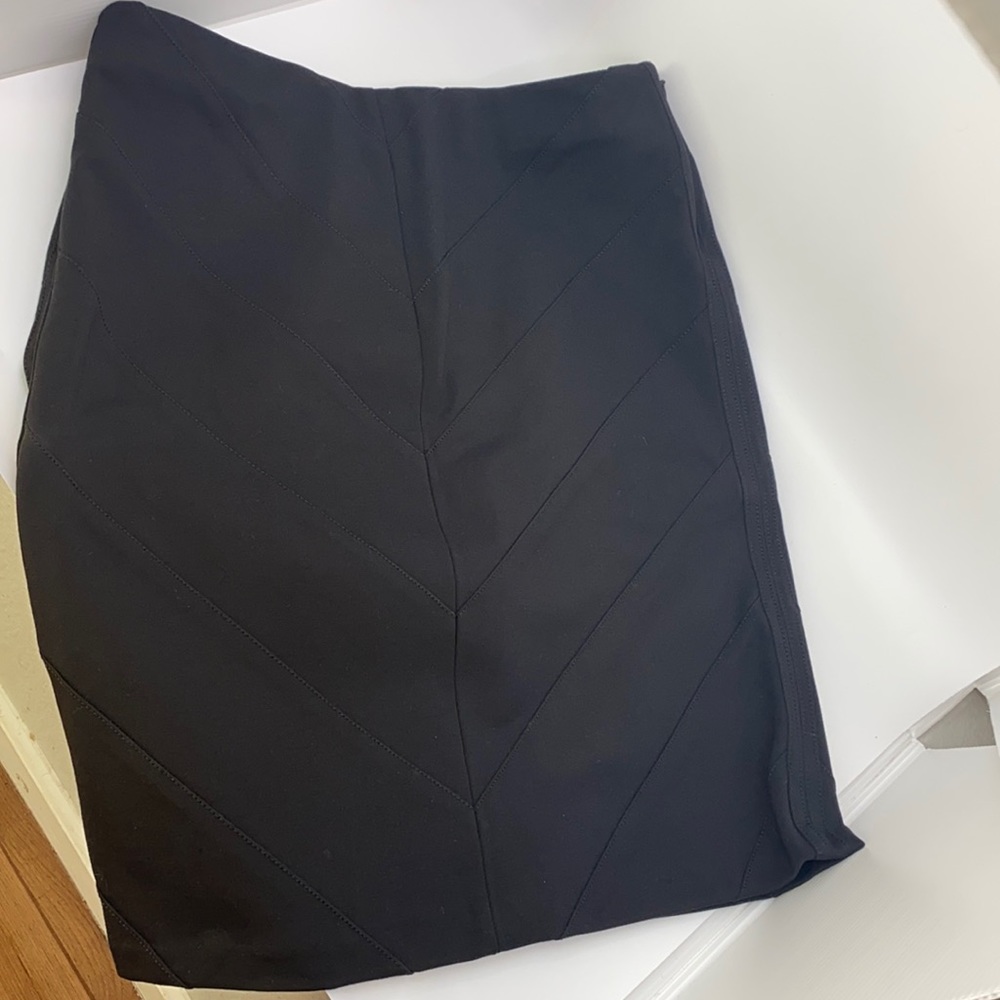 Istantantly slimming lined skirt very comfortable